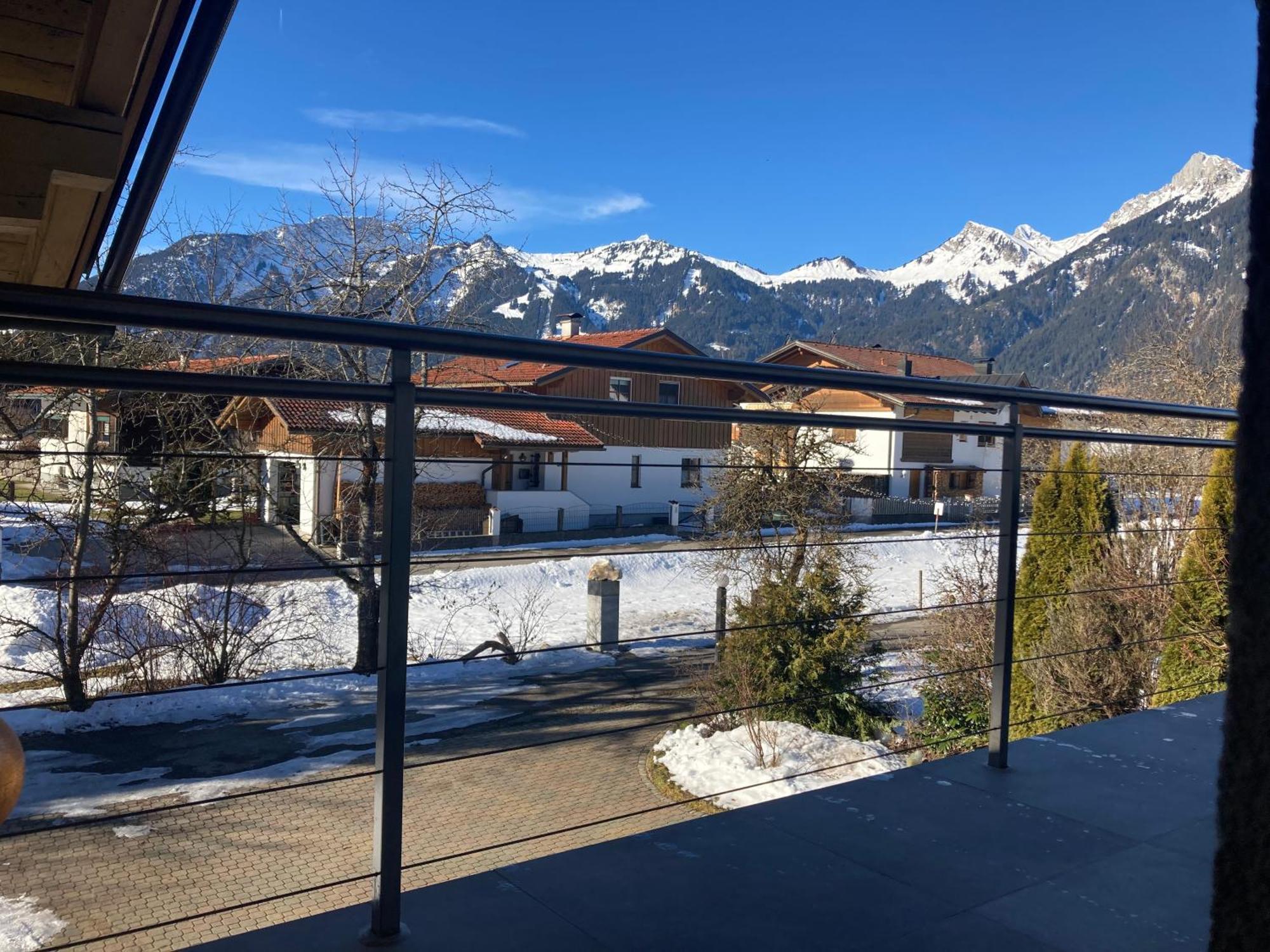 Apartmán Alpin-Check-In Reutte Exteriér fotografie